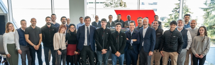Audi Center Madrid Norte celebra el acto de firma del acuerdo de Audi con los hermanos Márquez